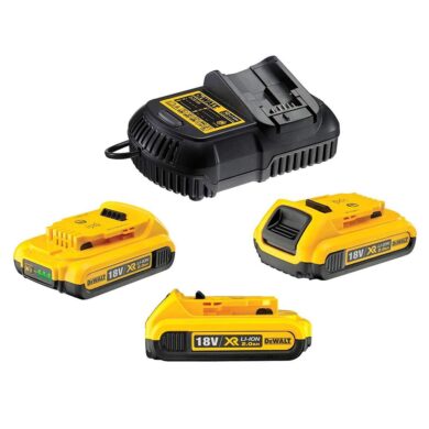 DEWALT DCB115D3 Nabíječka s akumulátory 18V 3x2,0Ah  (7910391)