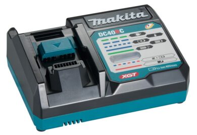 MAKITA 191M90-3 Nabíječka XGT 40V DC40RC  (8191903)